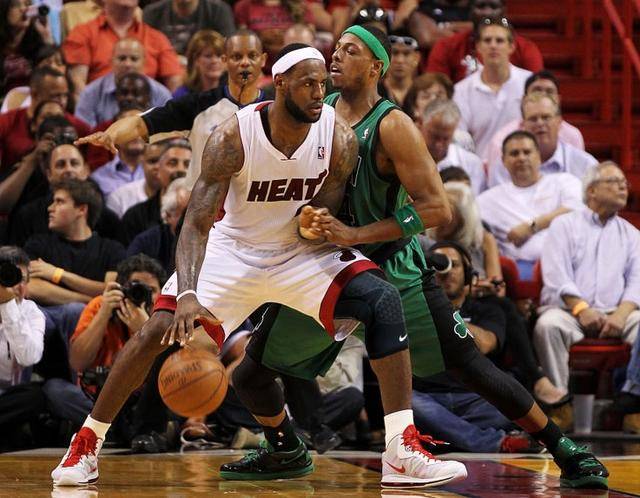 守和快速的 守和快速的